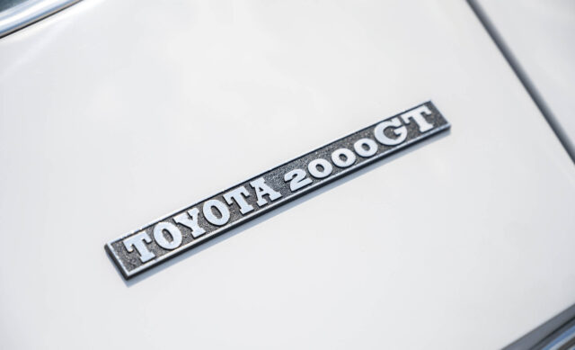 Toyota 2000GT