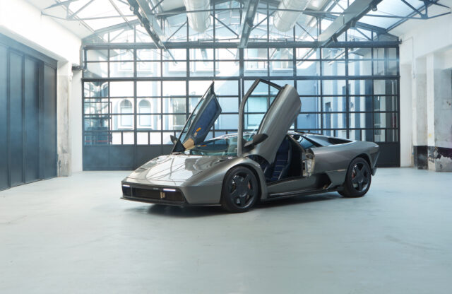 Lamborghini Diablo restomod