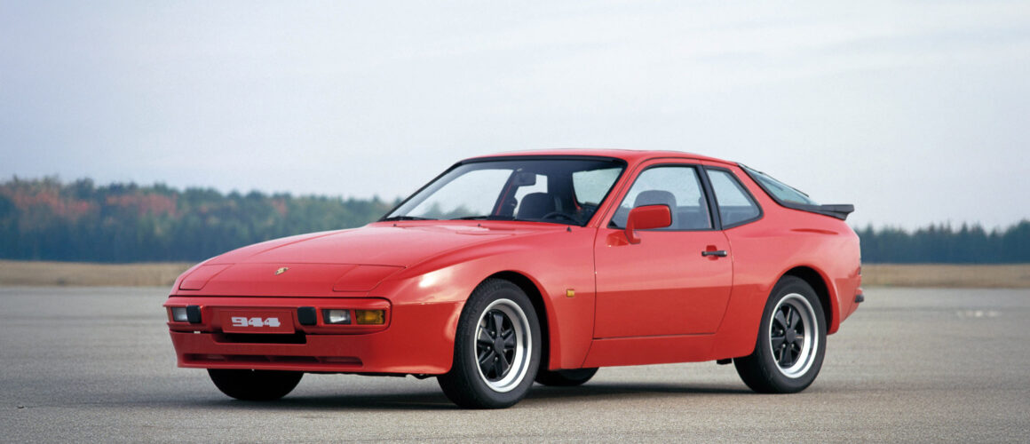 Porsche 944